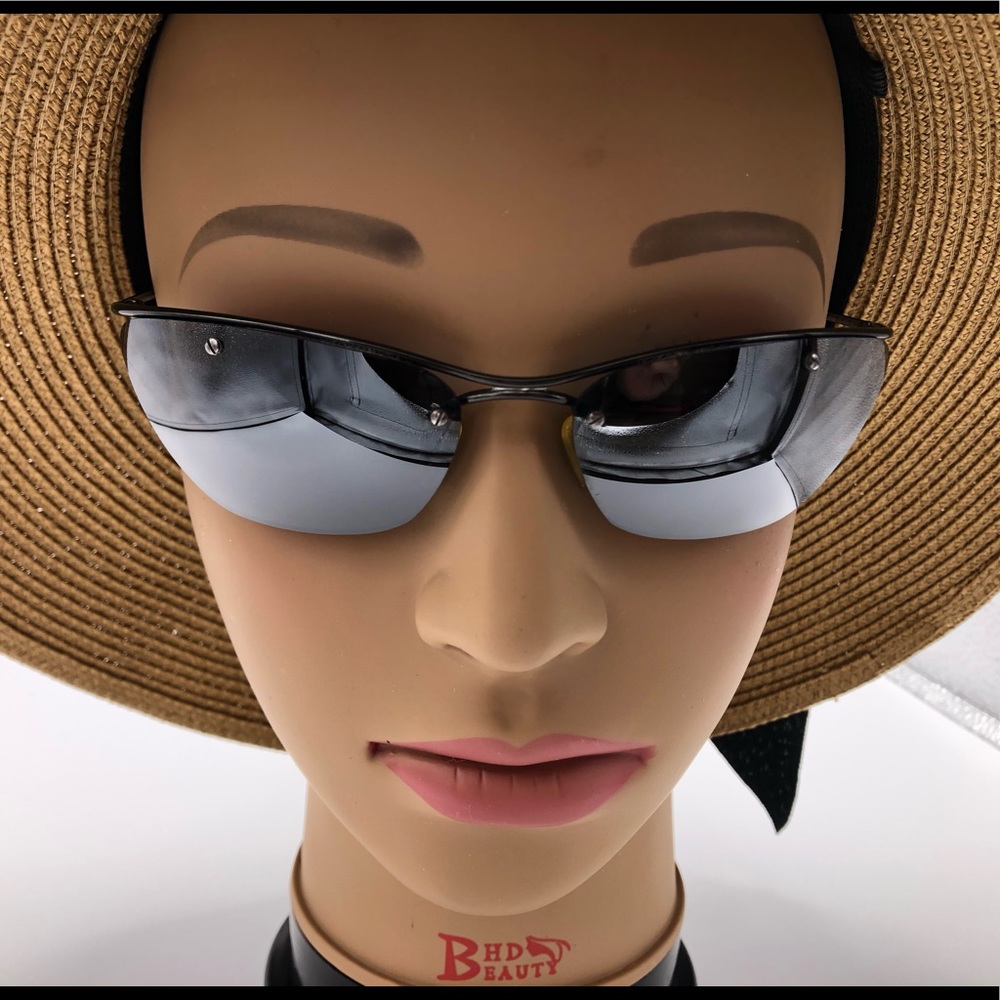 Christian Dior sunglasses in black